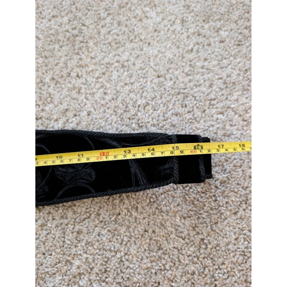 Leather Shop Vintage Black Velvet Floral Ivy Cinch Waist Belt Made in USA Large